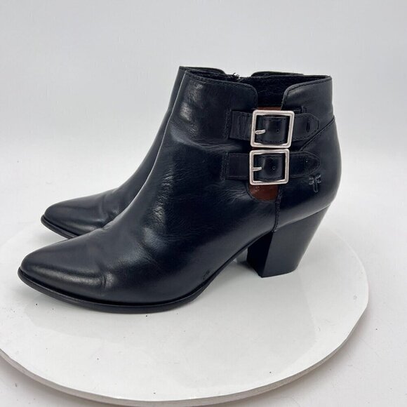 Frye Jennifer Belted Women Size 8M 3476780 BLK Black Leather Side Zip Heel Boot - Picture 1 of 14